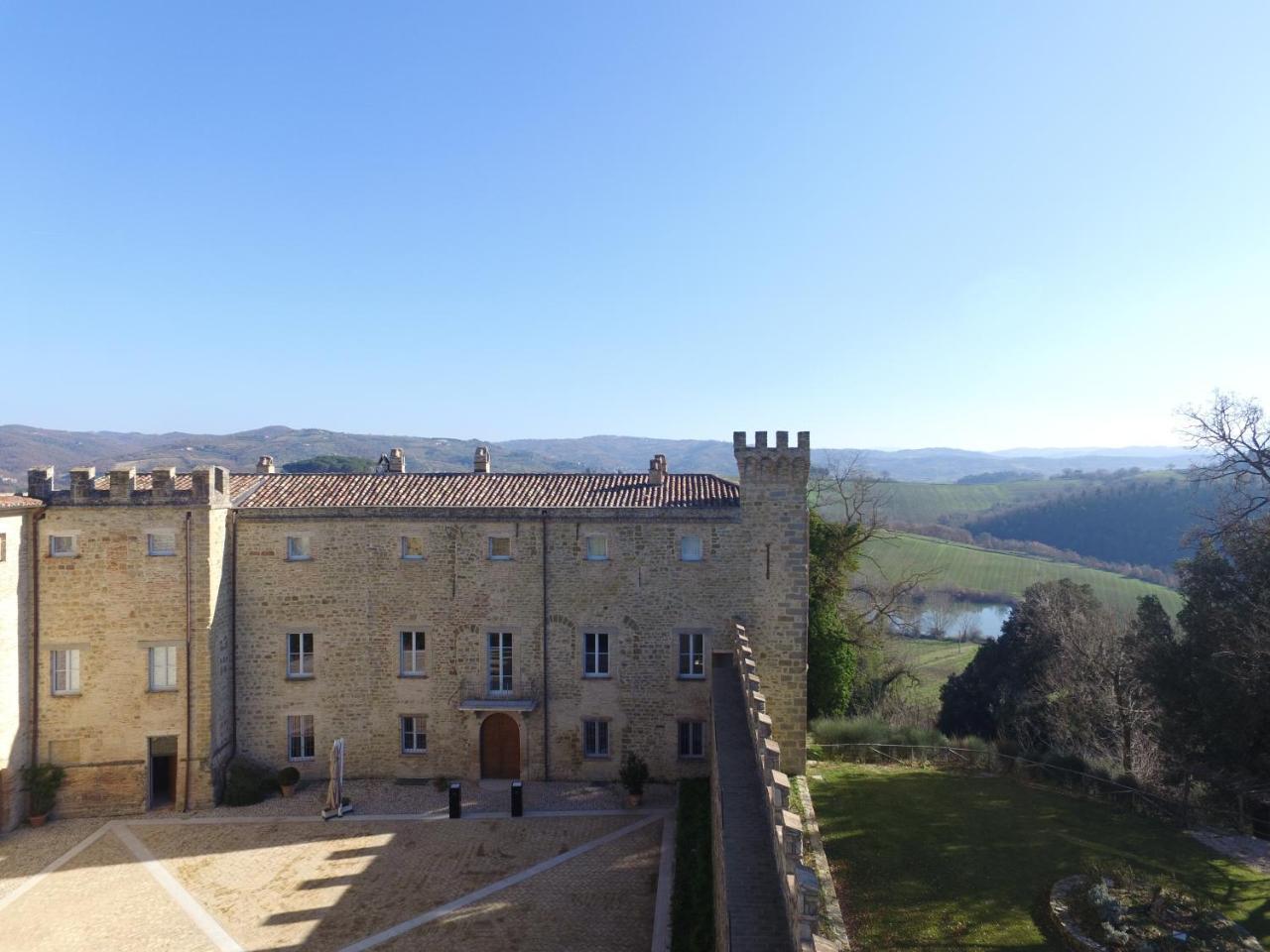 Castello Di Ramazzano - Tenute Aliani Перуджа Екстериор снимка