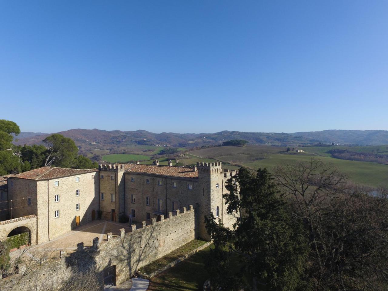 Castello Di Ramazzano - Tenute Aliani Перуджа Екстериор снимка